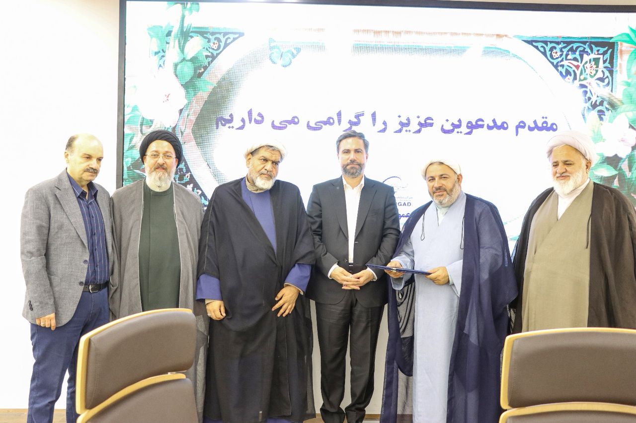 حضور شیخان در رأس پازارگاد؛ رضایت کارکنان و خانواده صنعت پتروشیمی در منطقه پارس را به همراه داشته است حضور شیخان در رأس پازارگاد؛ رضایت کارکنان و خانواده صنعت پتروشیمی در منطقه پارس را به همراه داشته است