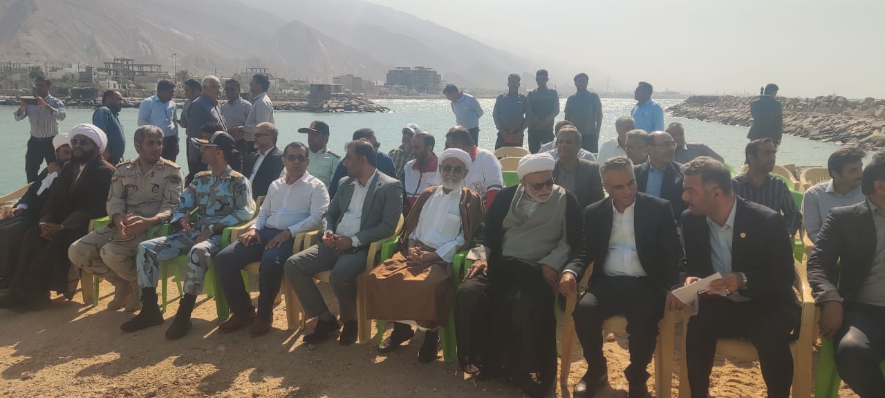 آغاز پروژه ۷۶۹ میلیارد ریالی اصلاح موج‌شکن و لایروبی حوضچه بندر شیرینو