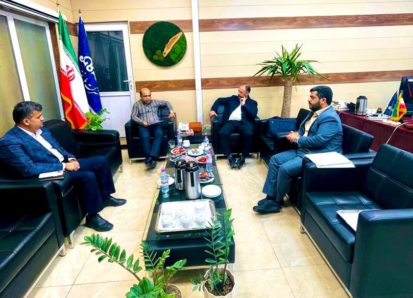 تأکید بر جذب و آموزش نیروی بومی در دیدار مدیرعامل پتروشیمی آلای مهستان با مدیر کار و خدمات اشتغال منطقه ویژه اقتصادی انرژی پارس تأکید بر جذب و آموزش نیروی بومی در دیدار مدیرعامل پتروشیمی آلای مهستان با مدیر کار و خدمات اشتغال منطقه ویژه اقتصادی انرژی پارس
