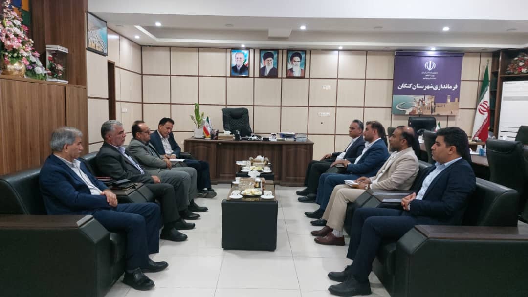 نشست فرماندار کنگان با هیأت نظارت شهرستان؛ حسین صفایی رئیس جدید هیأت نظارت معرفی شد نشست فرماندار کنگان با هیأت نظارت شهرستان؛ حسین صفایی رئیس جدید هیأت نظارت معرفی شد