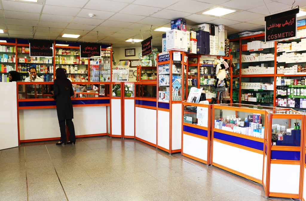 برخی داروخانههای بوشهری سلامت مردم را گروگان گرفتهاند برخی داروخانههای بوشهری سلامت مردم را گروگان گرفتهاند