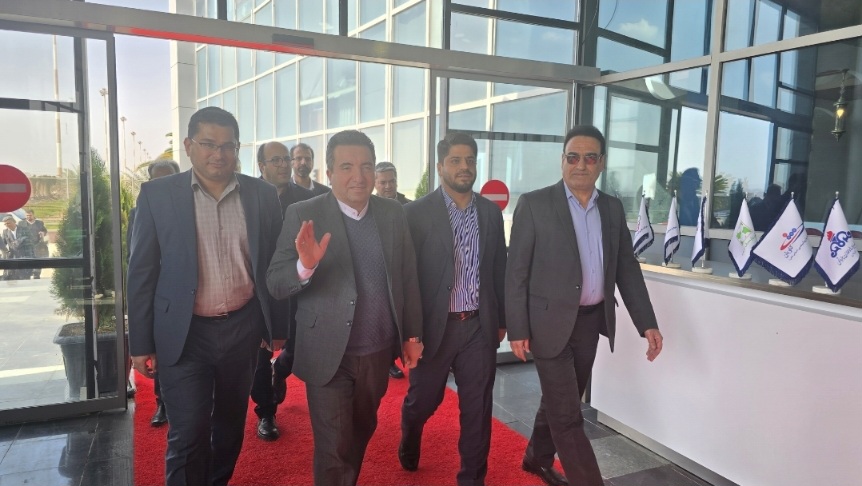 معاون قوه قضاییه و رئیس سازمان ثبت، وارد عسلویه شد معاون قوه قضاییه و رئیس سازمان ثبت، وارد عسلویه شد