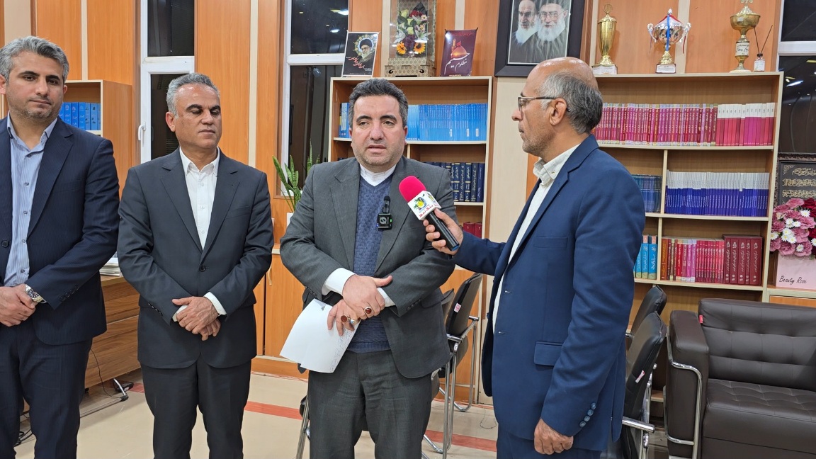 معاون قوه قضاییه؛ تشکیل کارگروه تخصصی برای حل معضلات ثبتی در کنگان معاون قوه قضاییه؛ تشکیل کارگروه تخصصی برای حل معضلات ثبتی در کنگان