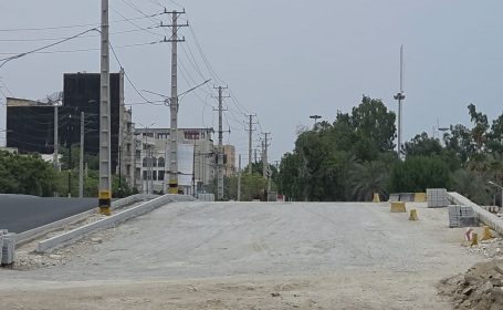 فاز اول پروژه « لاین سوم بلوار ساحلی» کنگان با مبلغ 33 میلیارد تومان در حال اجراست/ مسیر ساحلی کنگان 3 لاین می شود