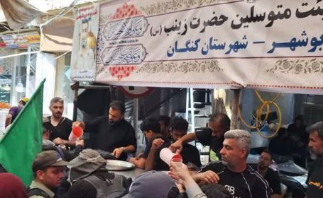 از جسرالعباس تا دل‌های زائران؛ روایت ۱۱ روز خدمت بی‌وقفه موکب متوسلین حضرت زینب(س) کنگان