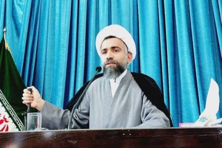 امام جمعه موقت کنگان:  با مصادیق بی حجابی در جامعه برخورد جدی شود / مقابله مقتدرانه با مفسدین اقتصادی که سرباز پیاده نظام آمریکا – صهیونیست اند مطالبه ملی است